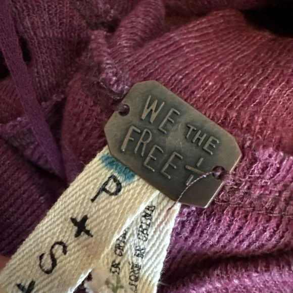 Free People We the Free Split Back Funnel Neck Top Plum Purple Knit Size s - Picture 10 of 12